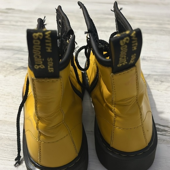 Dr Martens Yellow Combat Boots Size 4 - Picture 9 of 12